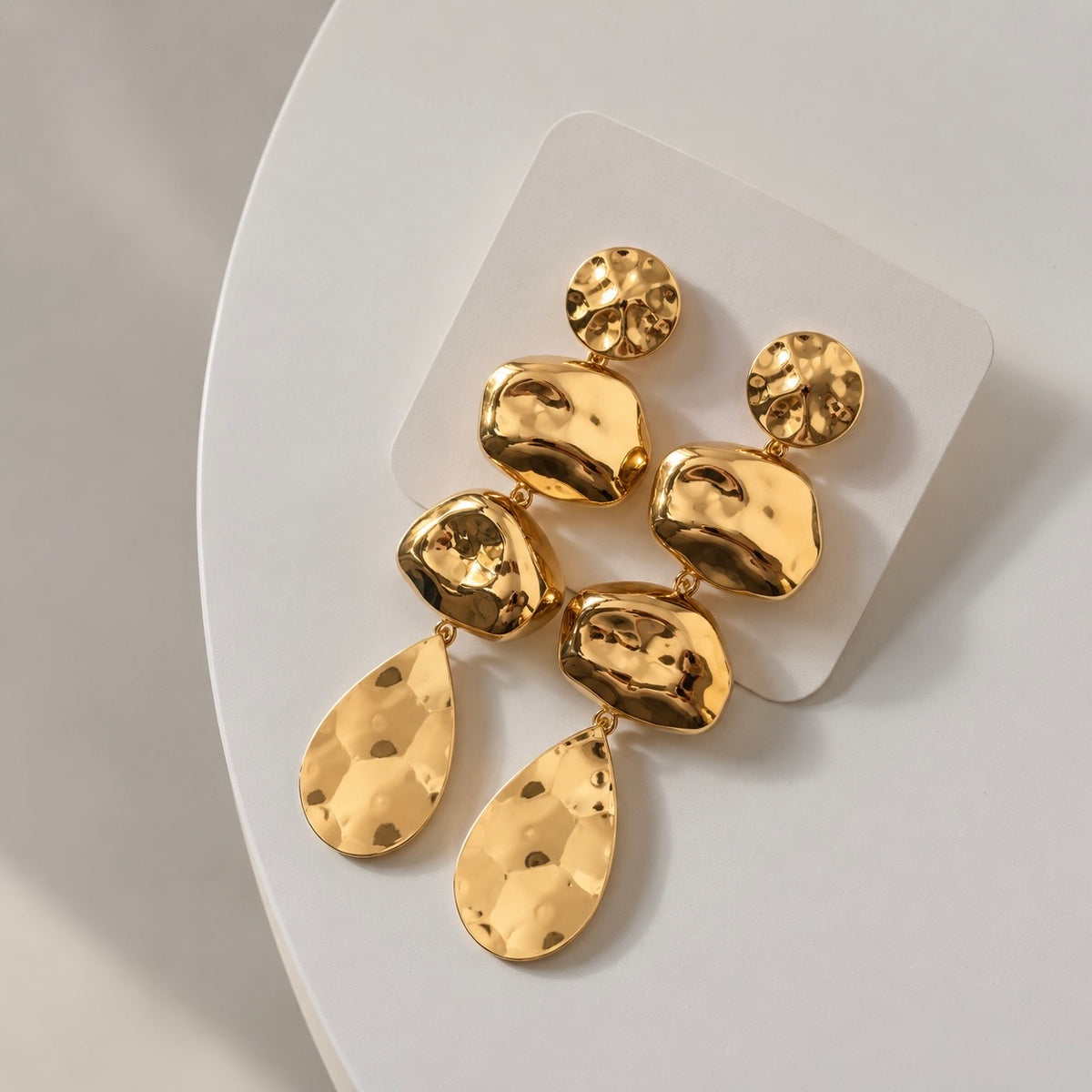 Golden Élan Earrings
