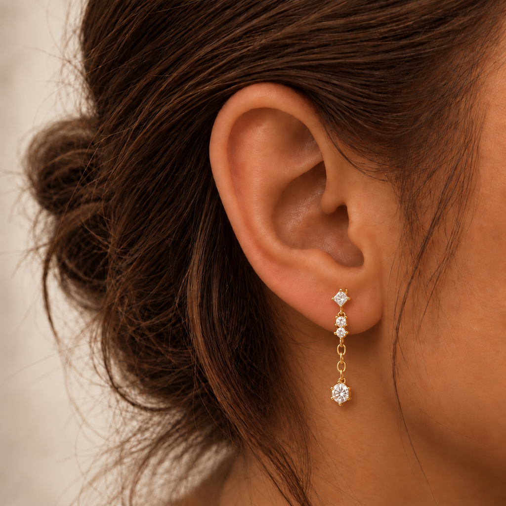 Twinkle Gold Earring