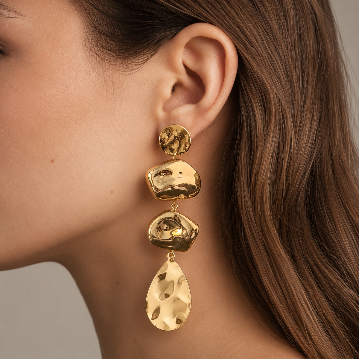 Golden Élan Earrings